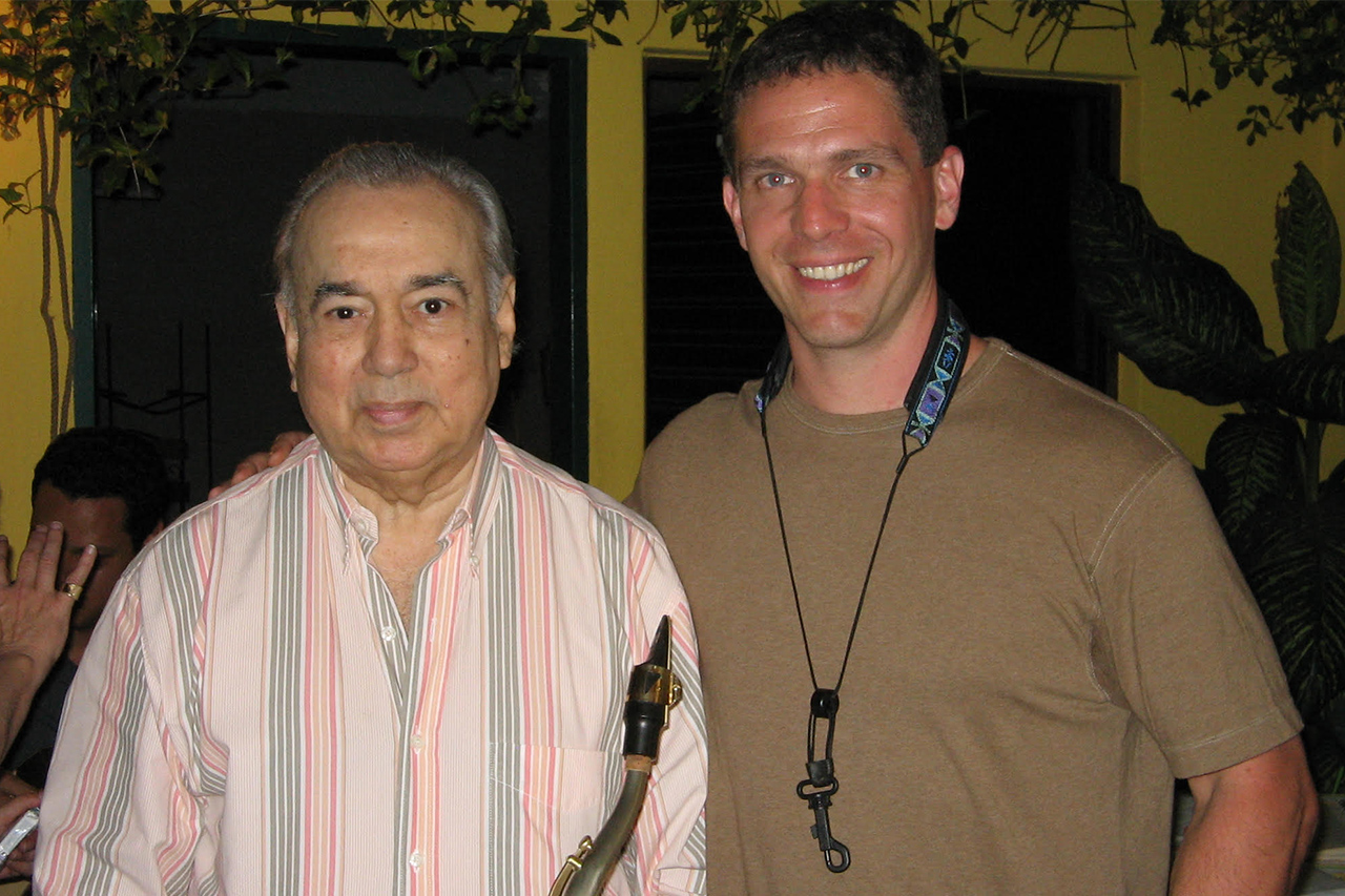 Mark brown con Aldemaro Romero 2005 Libro real de la musica venezolana